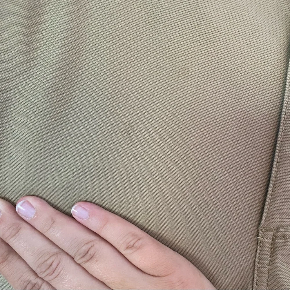 Carhartt Women's Tan Straight Leg Pants Size 12 Short - Picture 3 of 9